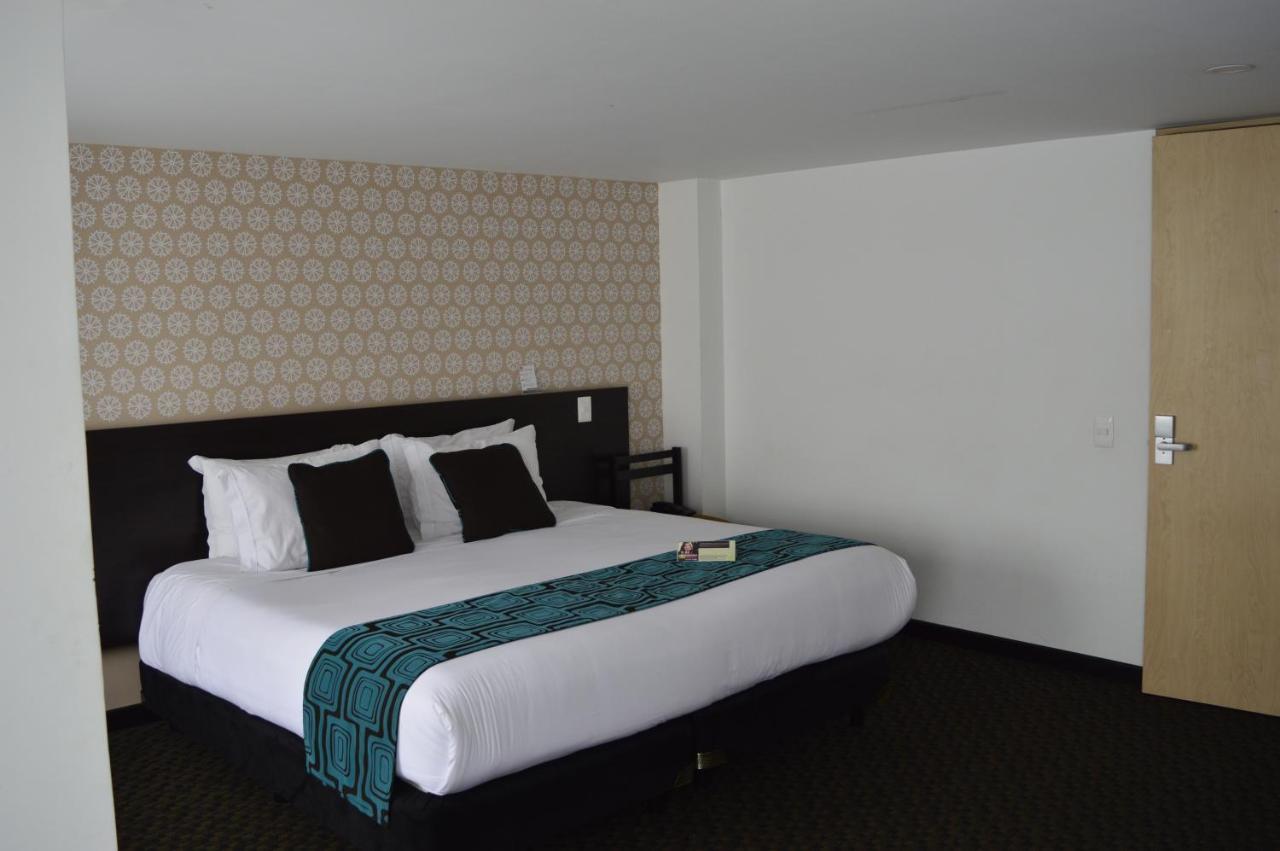 Hotel Castellana 95 ボゴタ エクステリア 写真