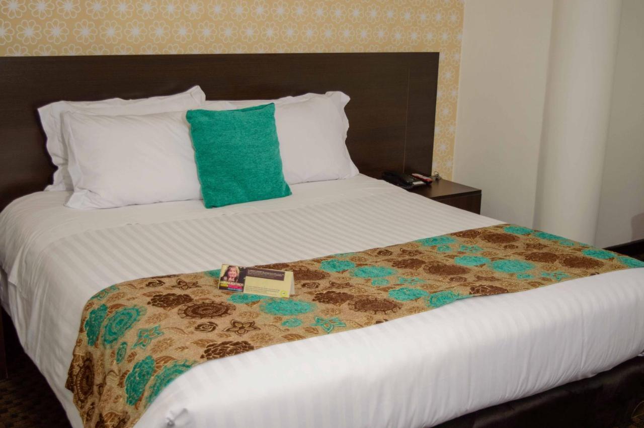 Hotel Castellana 95 ボゴタ エクステリア 写真