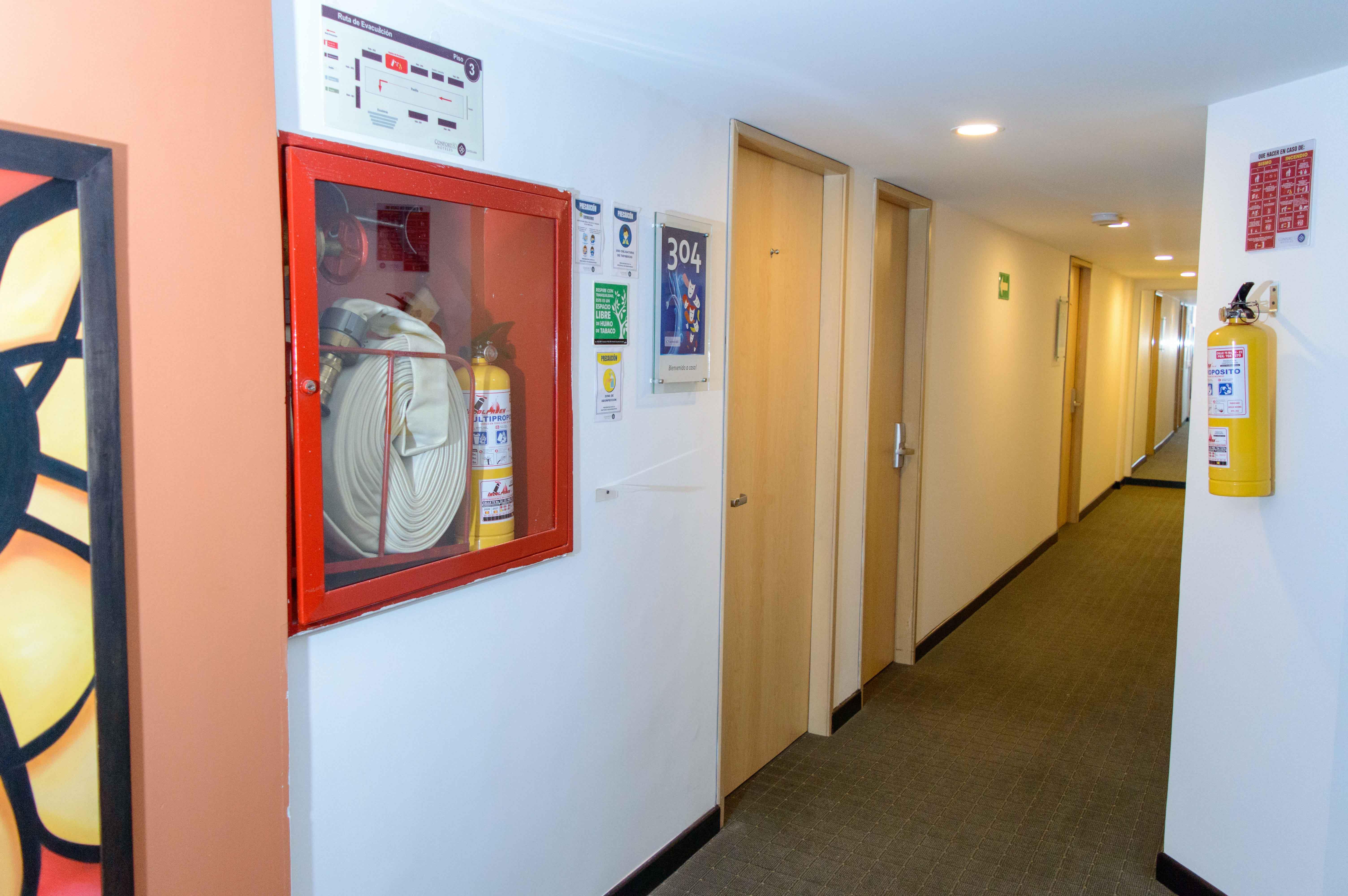Hotel Castellana 95 ボゴタ エクステリア 写真