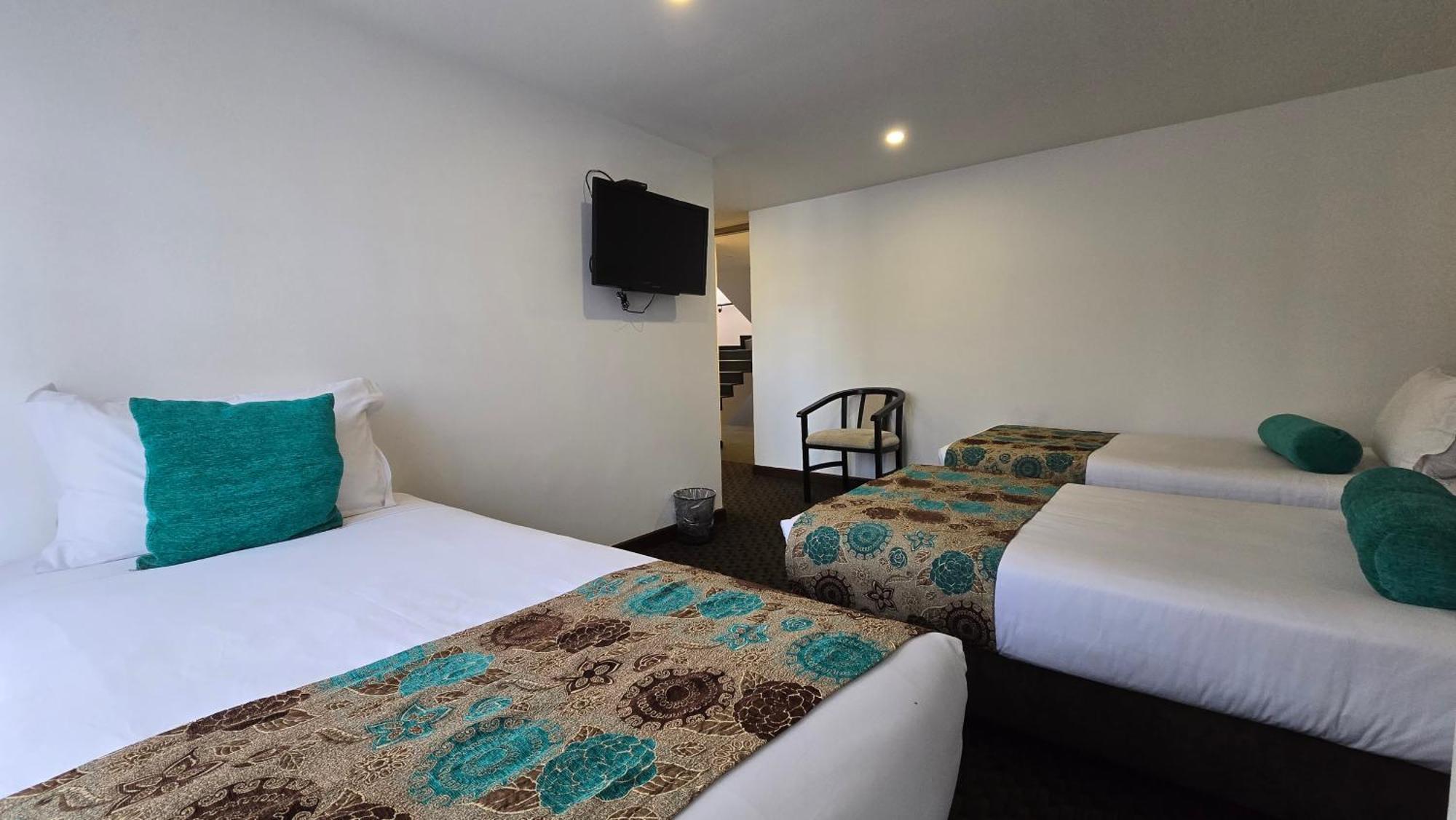 Hotel Castellana 95 ボゴタ エクステリア 写真