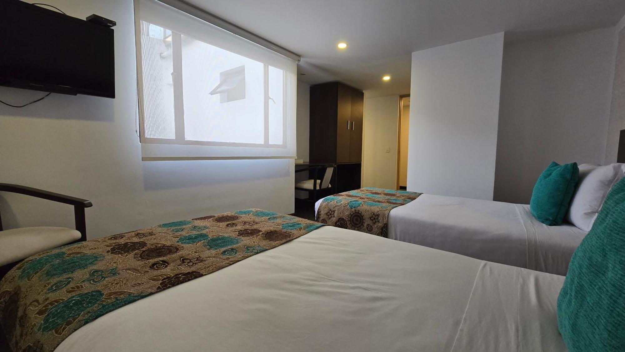 Hotel Castellana 95 ボゴタ エクステリア 写真