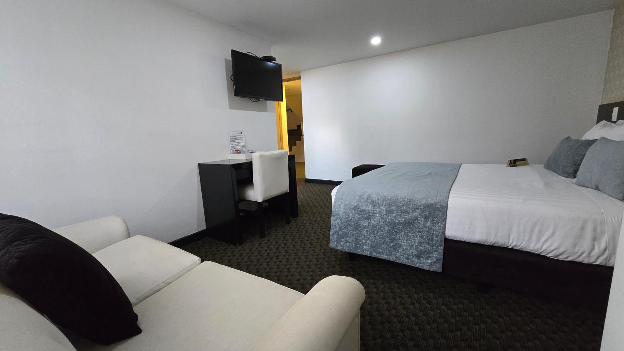 Hotel Castellana 95 ボゴタ エクステリア 写真