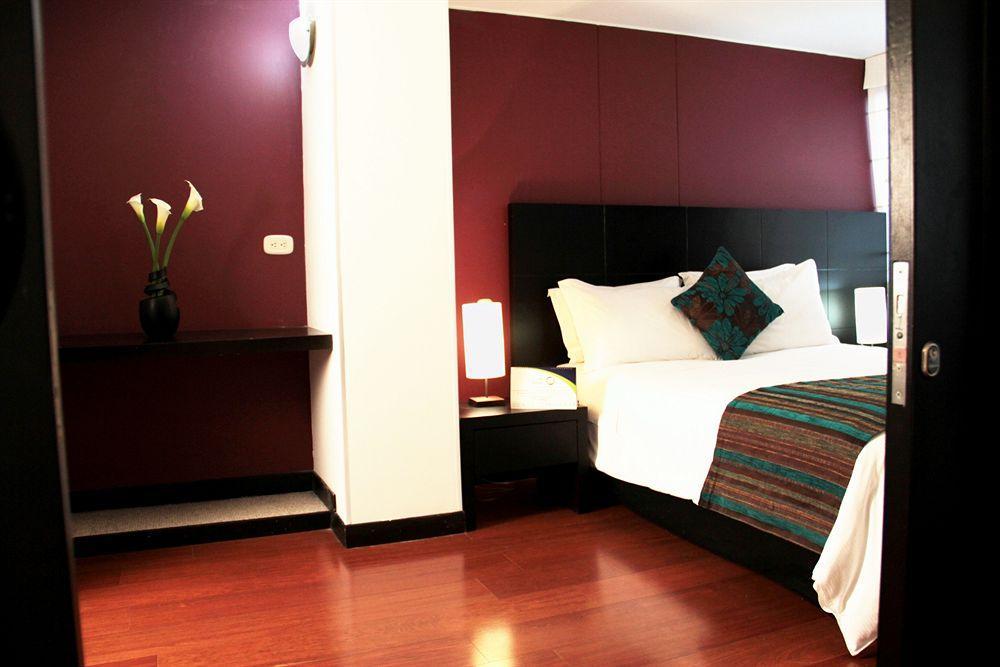 Hotel Castellana 95 ボゴタ エクステリア 写真